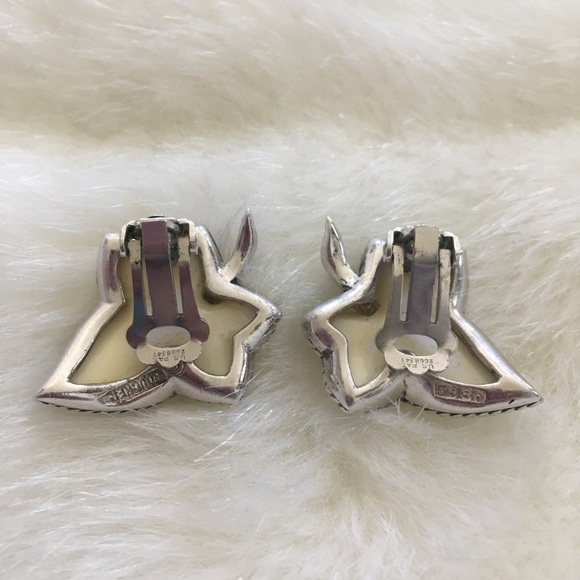 Vintage Boucher Signed Clip On Earrings - Picture 3 of 8